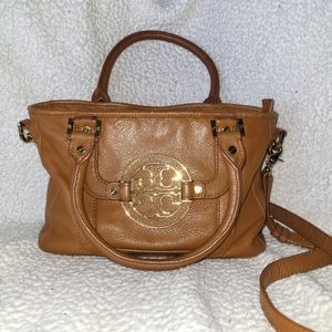 EUC TORY BURCH